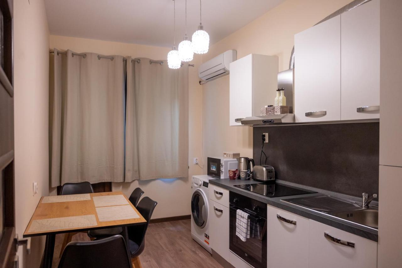 Design 1Bdr Apartment In Top Center - Free Parking Sofya Dış mekan fotoğraf